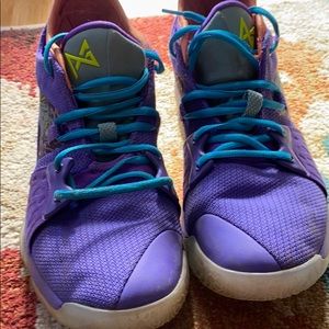 PG2 shoes size 9.5